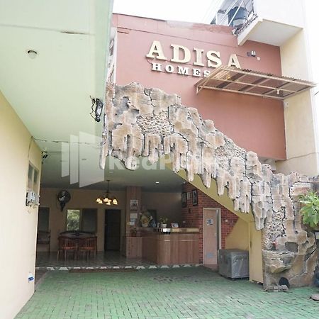 Adisa Homestay Near Saiful Anwar Malang Eksteriør billede