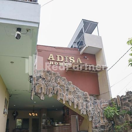 Adisa Homestay Near Saiful Anwar Malang Eksteriør billede