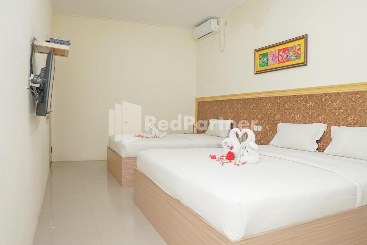 Adisa Homestay Near Saiful Anwar Malang Eksteriør billede