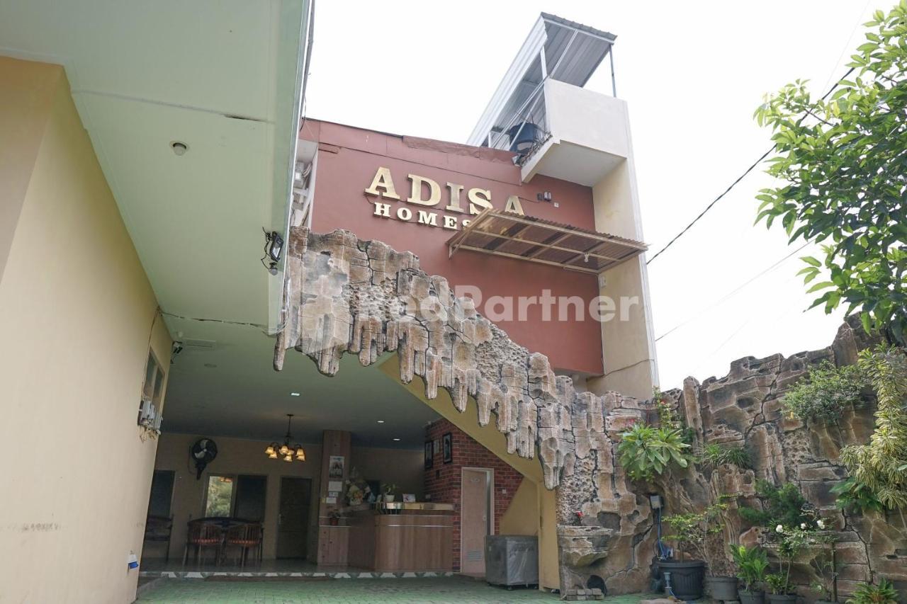 Adisa Homestay Near Saiful Anwar Malang Eksteriør billede